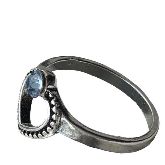 Light Blue Rhinestone & Silver Plated Heart Knuckle Ring Woman’s Girls Jewelry - Picture 4 of 9